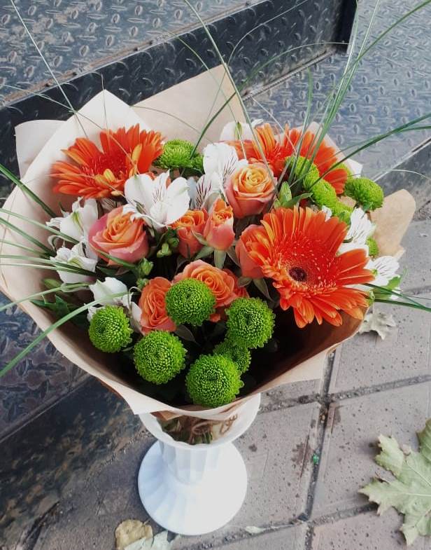 Букет цветов из: Герберы, Хризантемы, Альстромерии и Розы в Степном Ставропольский край