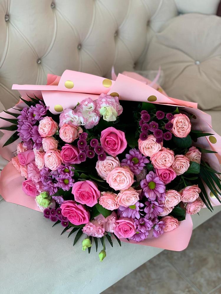 Букет цветов из: Хризантемы, Розы и Лизиантусы в Степном Ставропольский край