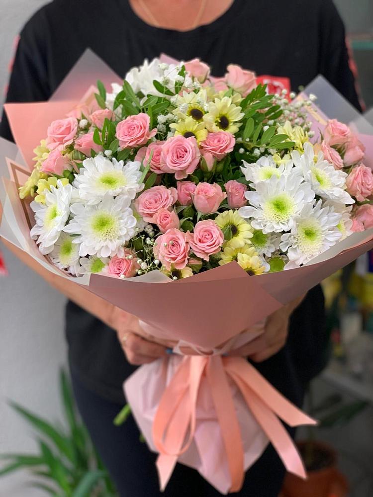 Букет цветов из: Розы и Хризантемы в Степном Ставропольский край