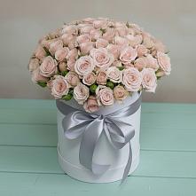 Цветочная композиция из Розы в шляпной коробке в Степном Ставропольский край