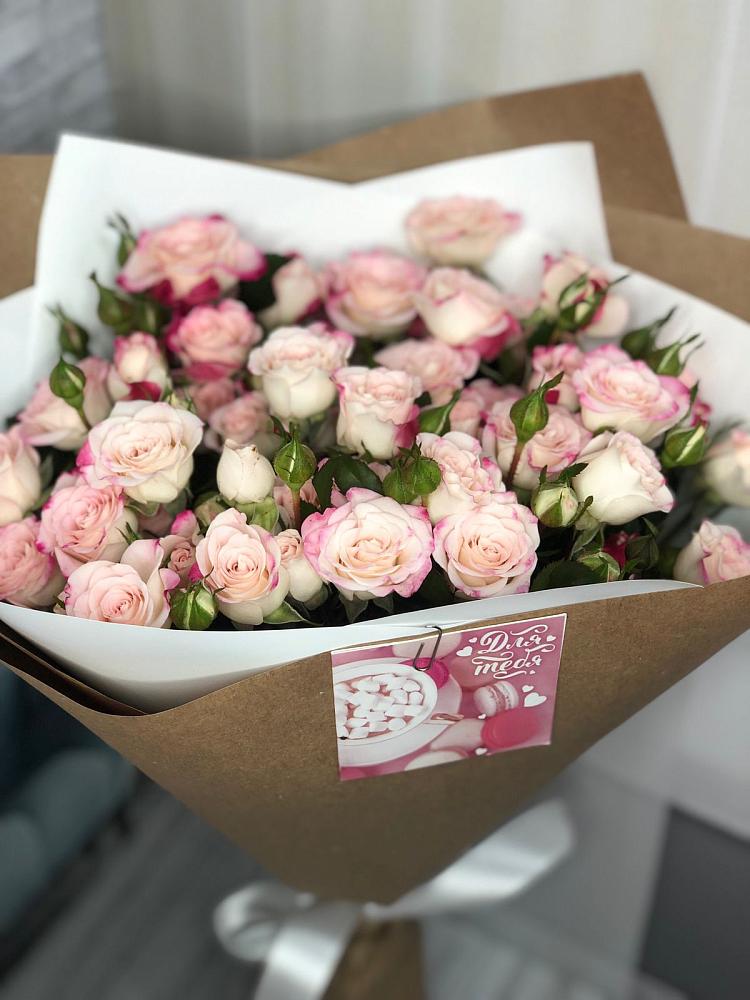 Букет цветов из: Розы в Степном Ставропольский край