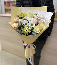 Букет цветов из:  Альстромерии, Розы и Хризантемы в Степном Ставропольский край