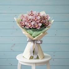 Букет цветов из:  Орхидеи и Розы в Степном Ставропольский край