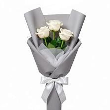 Букет 3 белые розы в Степном Ставропольский край