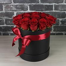 Цветочная композиция из Розы в шляпной коробке в Степном Ставропольский край