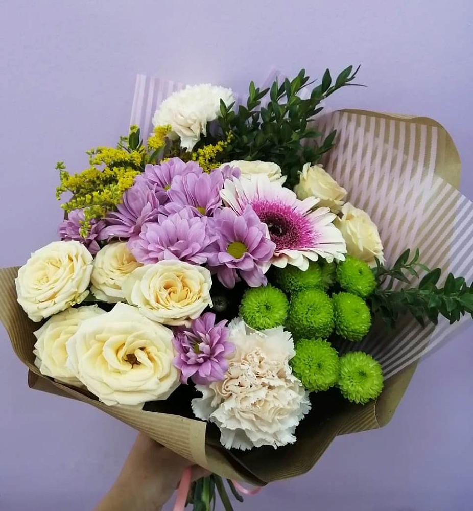 Букет цветов из: Хризантемы, Розы, Гвоздики и Герберы в Степном Ставропольский край