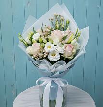 Букет цветов из:  Розы и Лизиантусы в Степном Ставропольский край