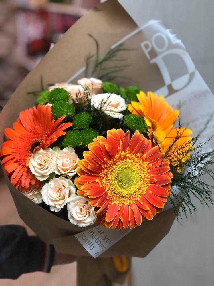 Букет цветов из: Герберы, Хризантемы и Розы в Степном Ставропольский край