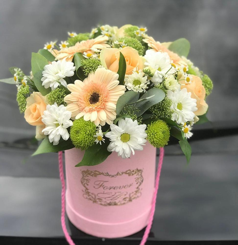 Цветочная композиция из Розы, Герберы и Хризантемы в шляпной коробке в Степном Ставропольский край