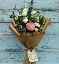 Букет цветов из:  Розы и Лизиантусы в Степном Ставропольский край
