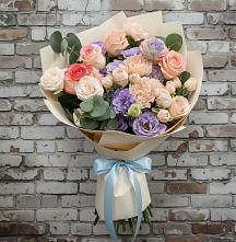 Букет цветов из:  Розы, Лизиантусы и Гвоздики #REPLACE_PRED# Степном Ставропольский край