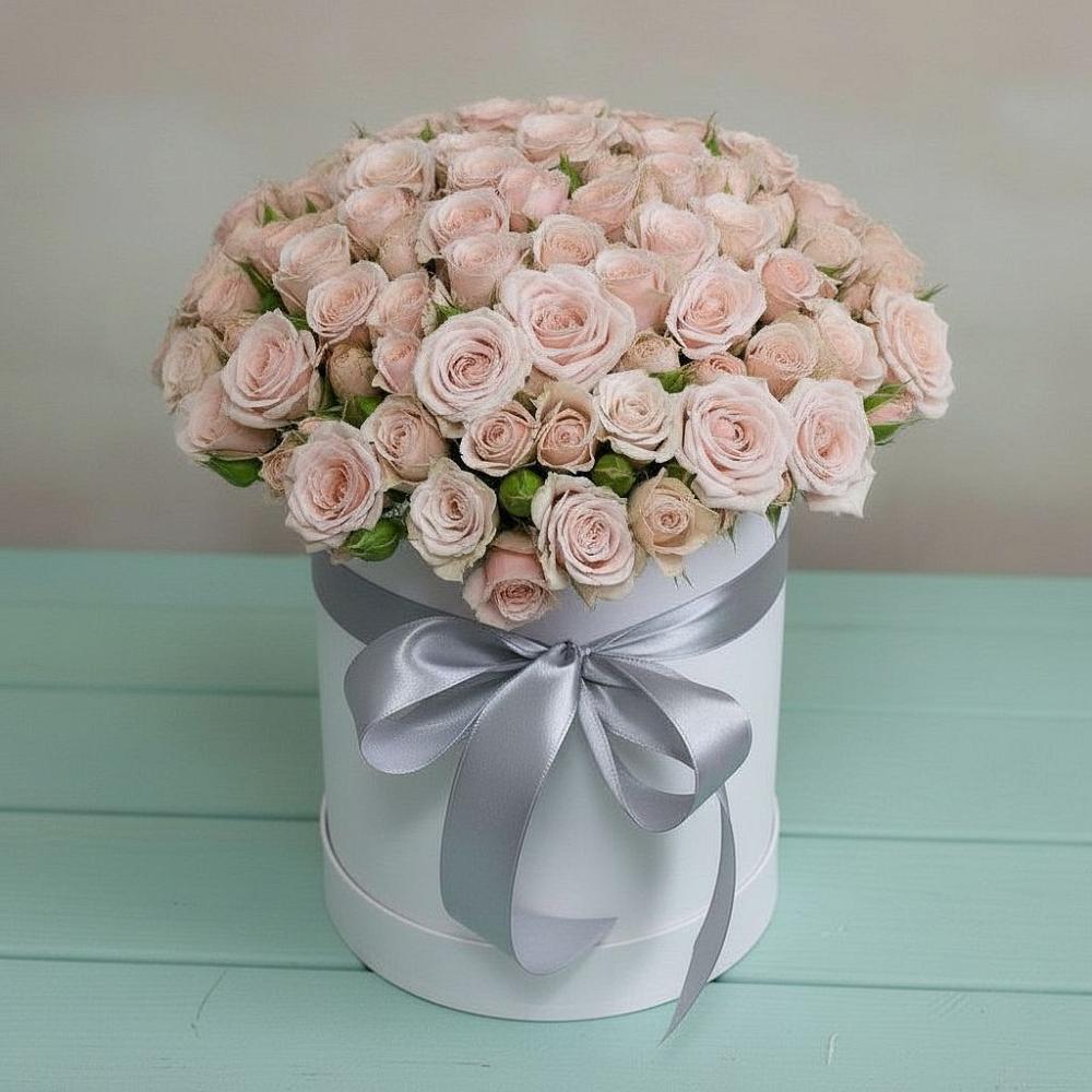 Цветочная композиция из Розы в шляпной коробке в Степном Ставропольский край