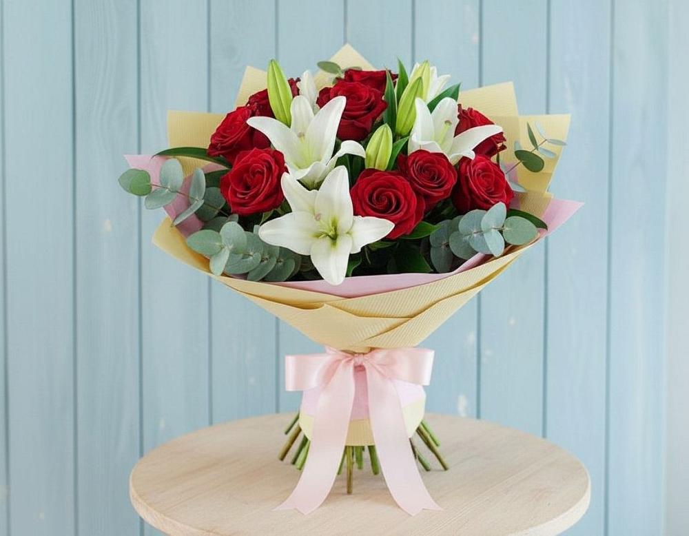 Букет цветов из: Лилии и Розы в Степном Ставропольский край